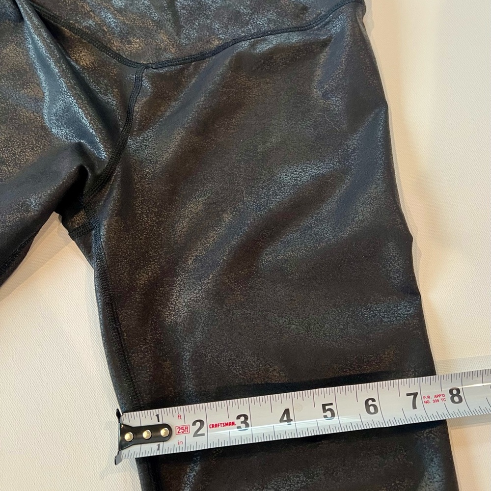 aerie Foil Print Black Shiny Crackle Faux Leather Party Leggings - Picture 6 of 13